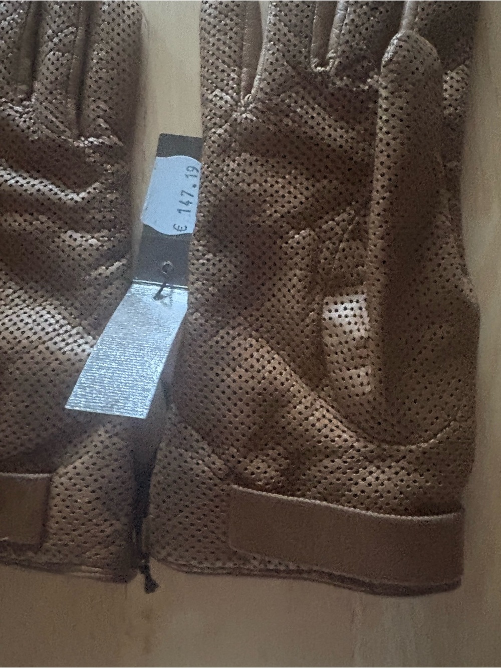 Fendi Brown Perforated Leather Gloves (New- other), XS - Picture 5 of 9